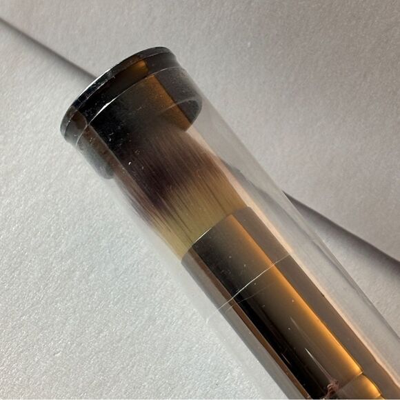 IT Cosmetics Heavenly Luxe Pointed Precision Complexion Brush #11 - Picture 4 of 4